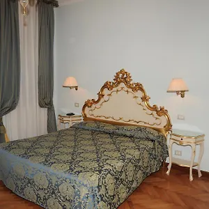Alloggi Santa Sofia Венеция