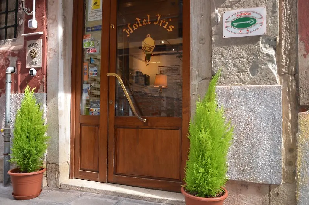 Hotel Iris Venice contacts