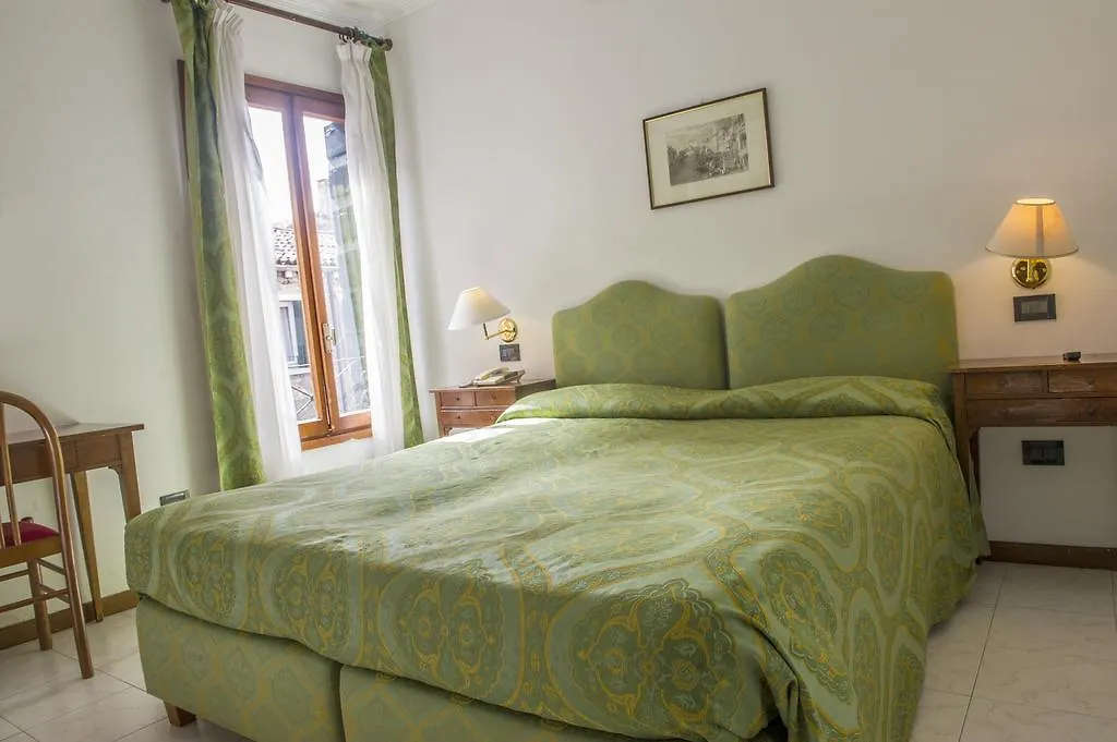 **  Hotel Iris Venice Italy